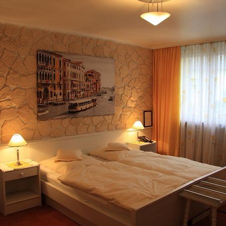 Hotel Die Post Offenbach am Main Phòng bức ảnh