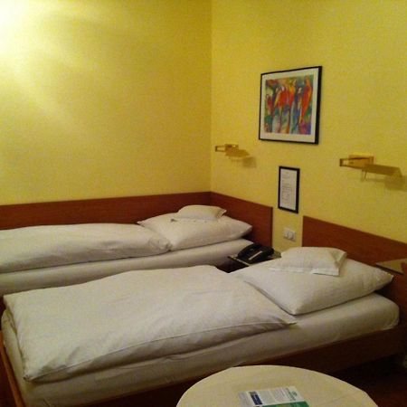 Hotel Die Post Offenbach am Main Ngoại thất bức ảnh