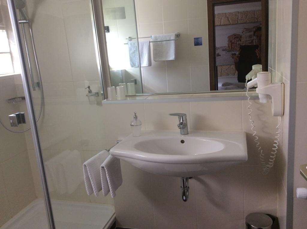 Hotel Die Post Offenbach am Main Ngoại thất bức ảnh