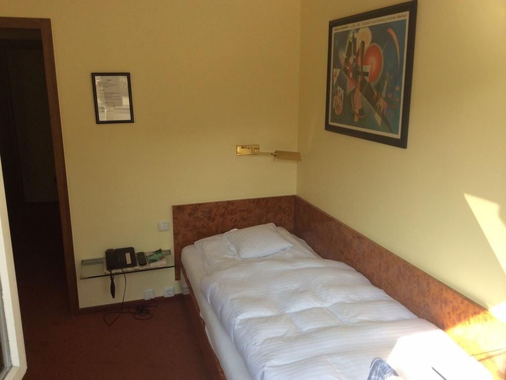 Hotel Die Post Offenbach am Main Phòng bức ảnh